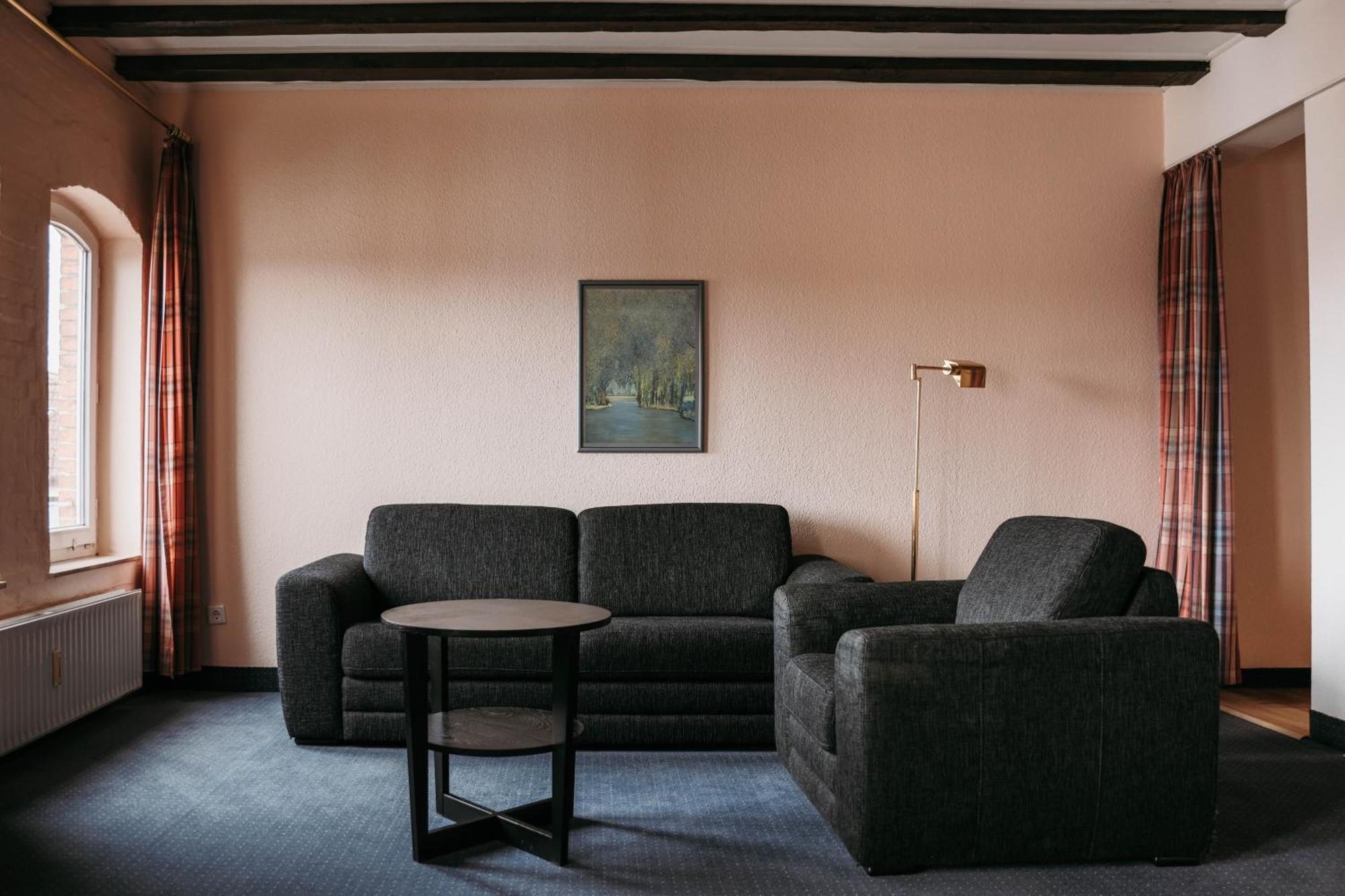 Zur Muehle - Hotel Am Fleth Букстегуде Екстер'єр фото